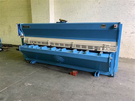 hydraulic sheet metal guillotine|guillotine 2400 x 6mm capacity.